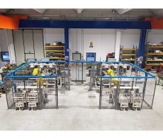 attrezzature asservimento macchine e automatismi di produzione - automatismi di produzione - Robot immettitore e prelevatore